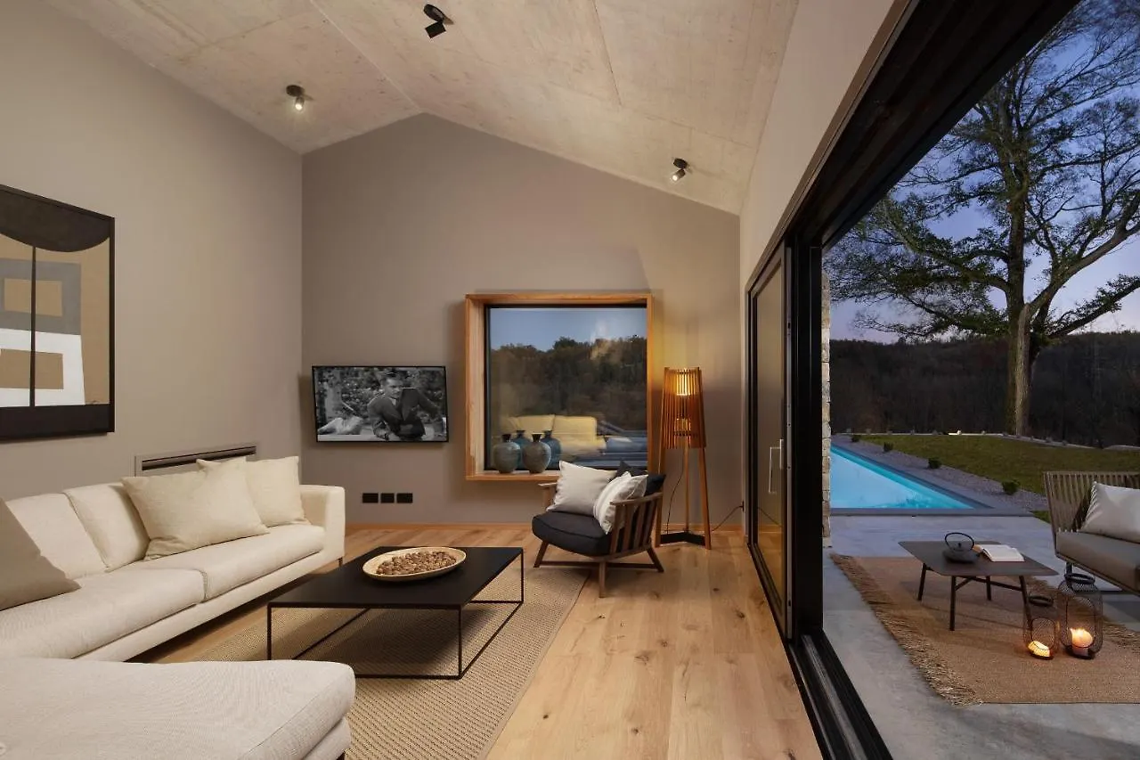 Villa Ulmus Near Motovun For 6 People With Heated Pool & Jacuzzi Karojba 0*,