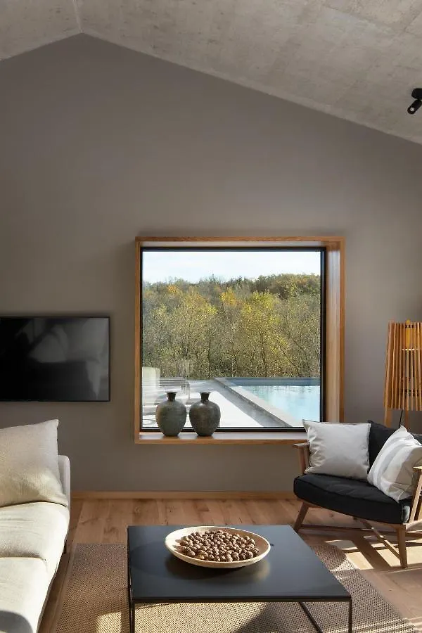 Villa Ulmus Near Motovun For 6 People With Heated Pool & Jacuzzi Karojba 克罗地亚