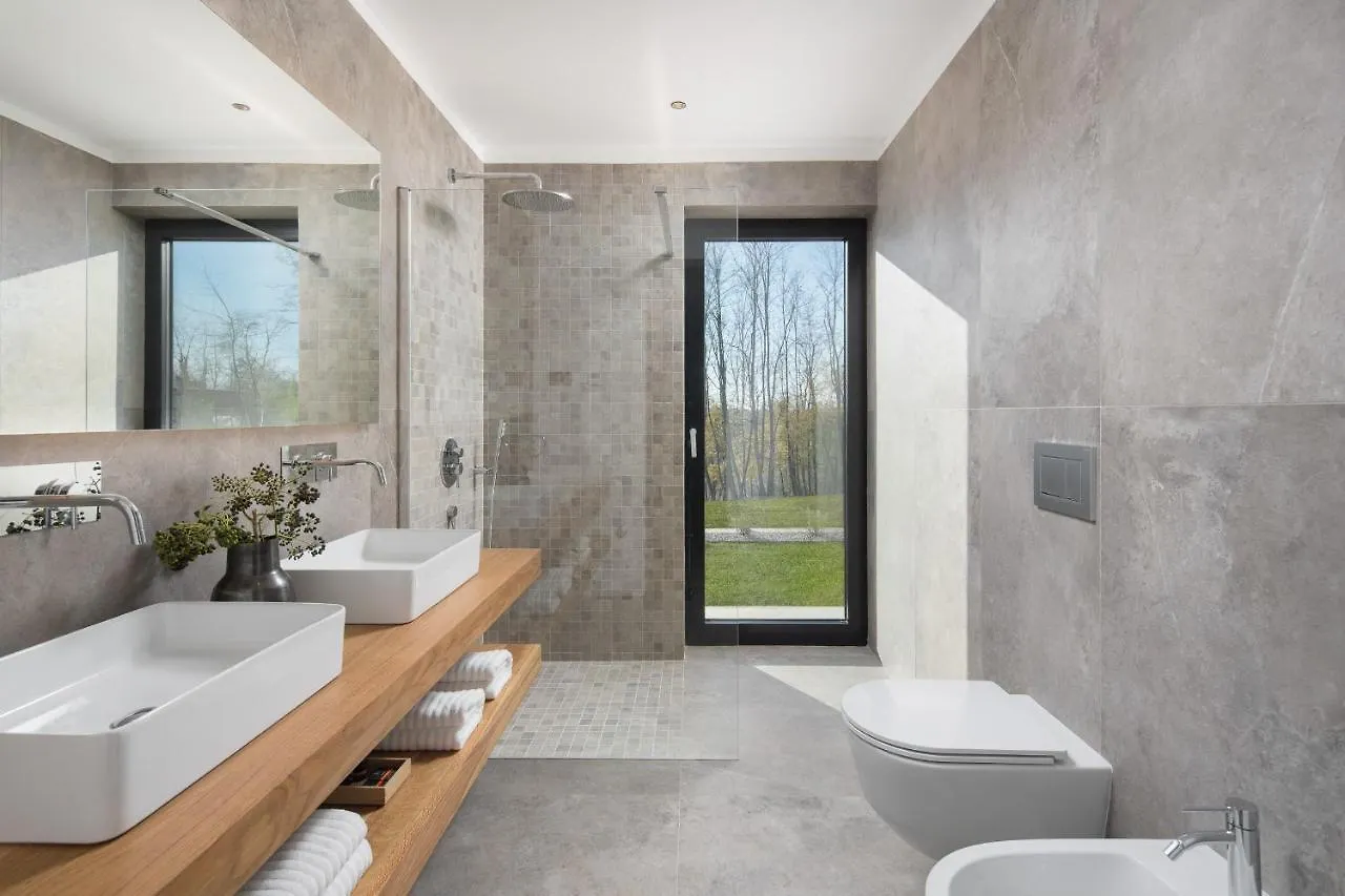 Villa Ulmus Near Motovun For 6 People With Heated Pool & Jacuzzi Karojba 克罗地亚